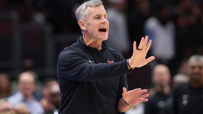 Billy Donovan needs to end this Chicago tragedy and get back to college hoops