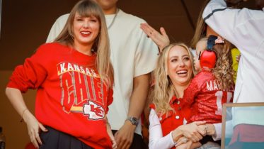 Hiring a ‘Taylor Swift reporter’ isn’t crazy, but the writer’s disrespectful comments about sports journalists are