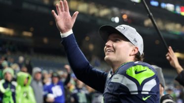 Drew Lock put on for his new city and kept Seattle's playoff hopes alive