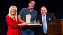 Selling the Mavs is a Faustian bargain for Mark Cuban