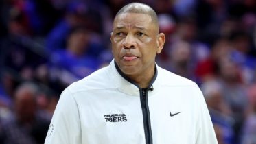 Milwaukee Bucks hire retread Doc Rivers as new coach