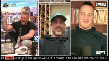 Aaron Rodgers tries to link Jimmy Kimmel to Epstein because he's butthurt over sketch mocking him