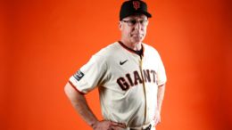 Kneeling is a quiet gesture. Bob Melvin’s decision to make the Giants stand for the national anthem is a loud one
